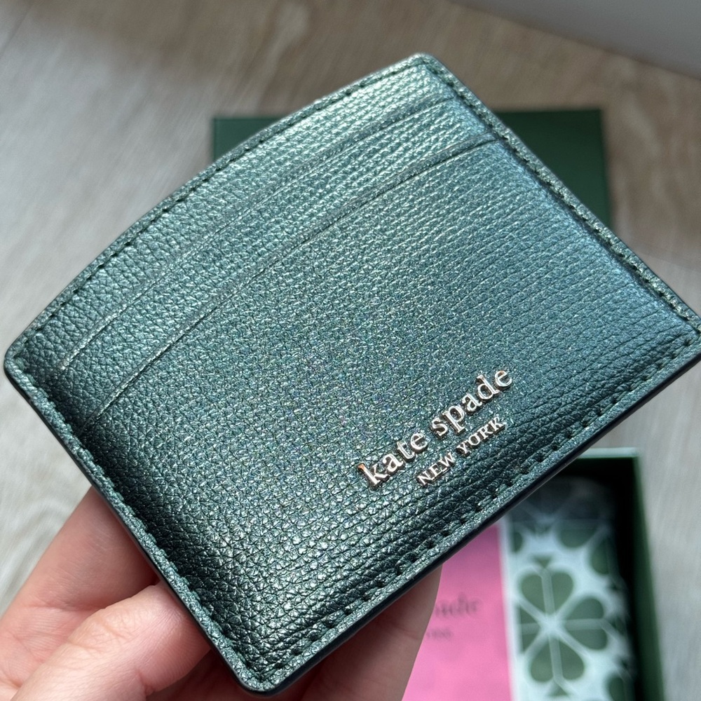 Kate Spade EUC w BOX Grained Leather Green Card Holder - Picture 2 of 10